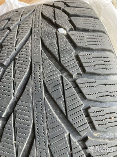 Nokian Tyres Hakkapeliitta R2 SUV 255/55 R20 110R