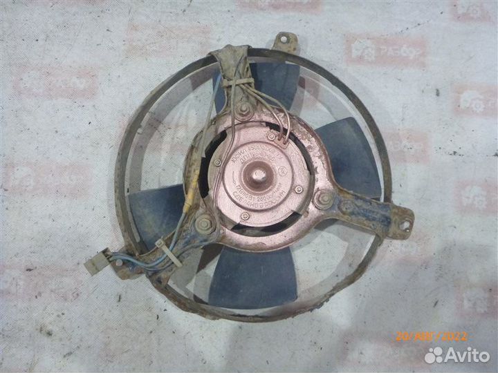 Вентилятор радиатора Volkswagen Passat B3 RP 1988