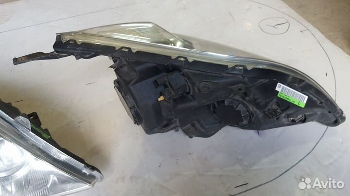 Фары Honda cr-v 3