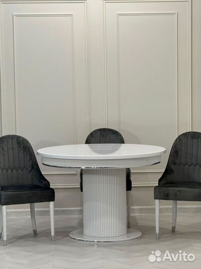 Столы и стулья.Оплата при получении