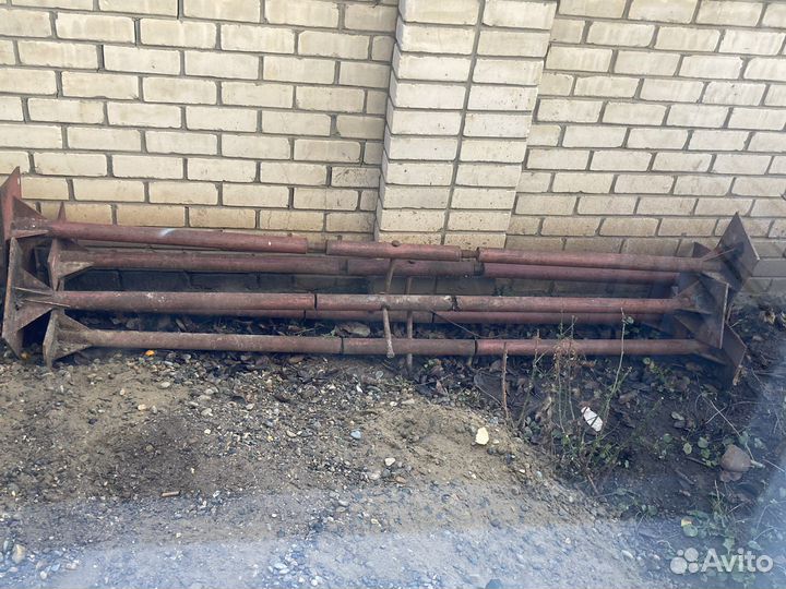 Домкрат строительный