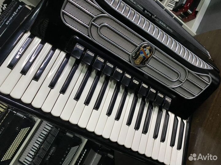 Аккордеон Weltmeister Supita оригинал Гарантия