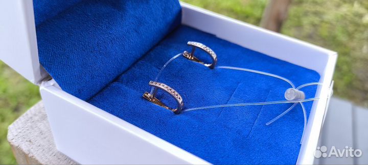 Серьги золотые с бриллиантами Новые