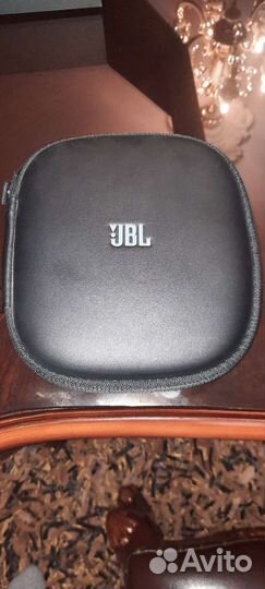 Беспроводные наушники JBL Everest 710 GA