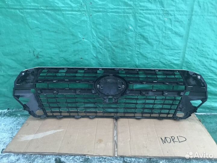 Решетка радиатора Toyota Land Cruser 200 2020 г