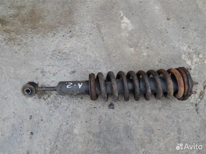 Амортизатор передний левый Toyota Land Cruiser