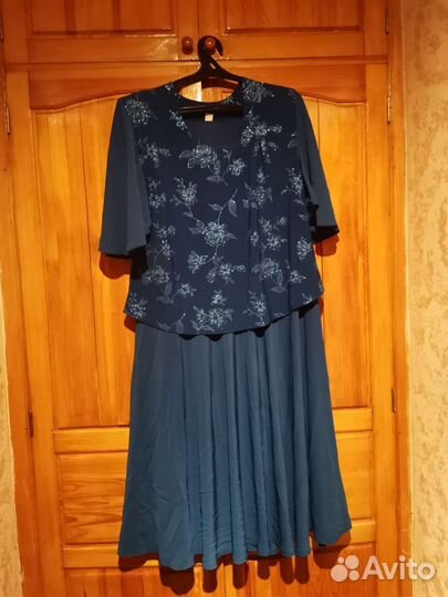 Продаю наряды