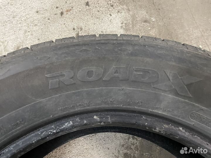 RoadX RX Quest H/T01 235/65 R17 104S