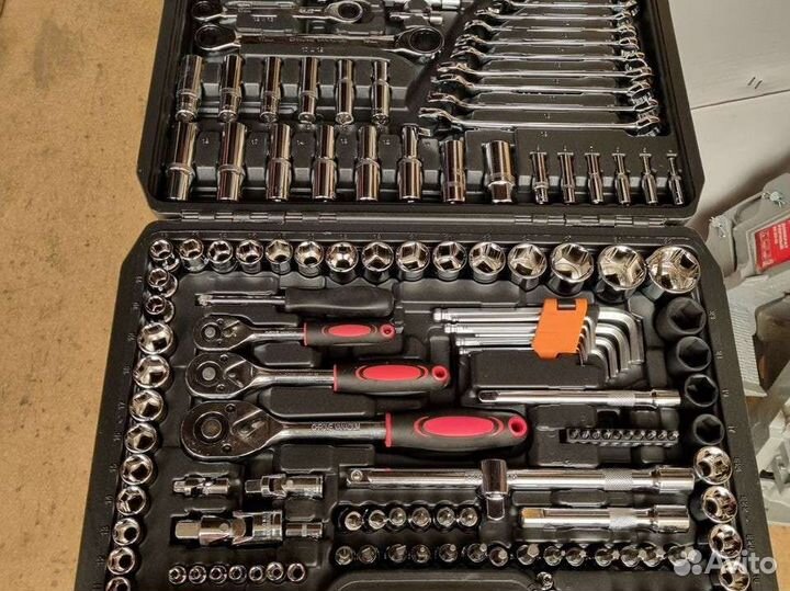 Набор инструмента 151 ед