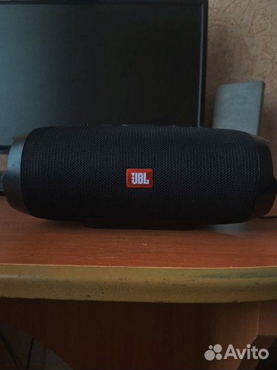 Колонка jbl charge 4