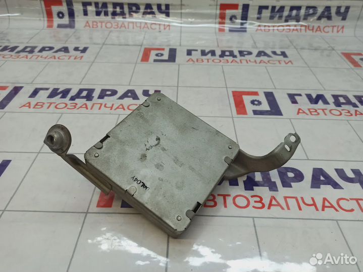 Блок управления подвеской Toyota Land Cruiser (J100) 89290-60021