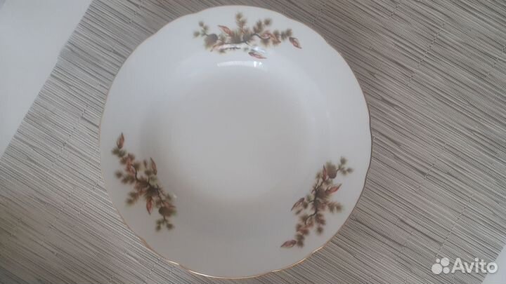 Набор тарелок