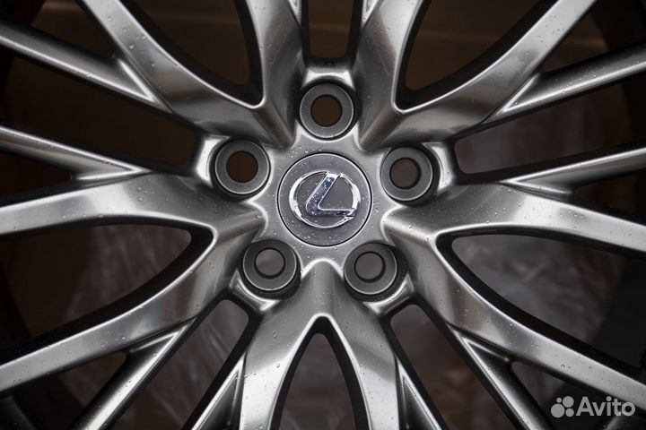 Комплект дисков r18 5x114.3 lexus/toyota hb