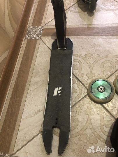 Запчасти для трюкового самоката