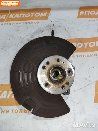 Кулак передний правый Mercedes-Benz M-Класс