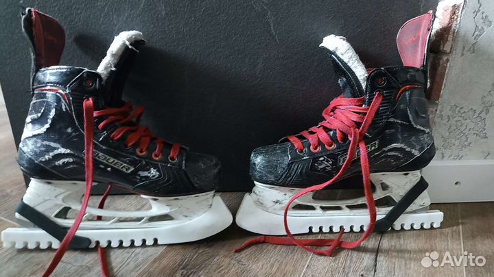 Хоккейные коньки bauer vapor x900