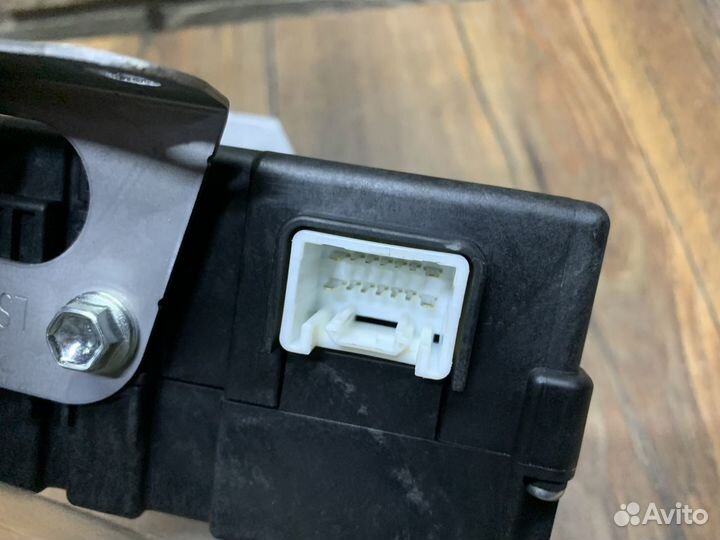 Lexus LS460L Блок электронный