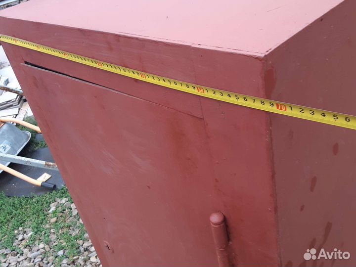 Сейф металлический