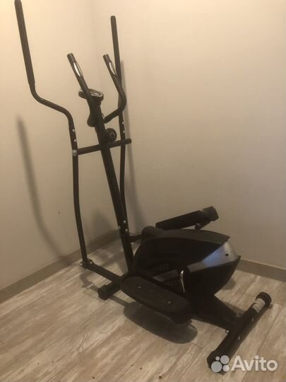 Эллиптический тренажер (эллипсоид) Torneo