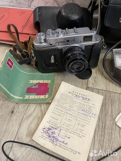 Фотоаппарат зоркий 4, фотовспышка луч-70