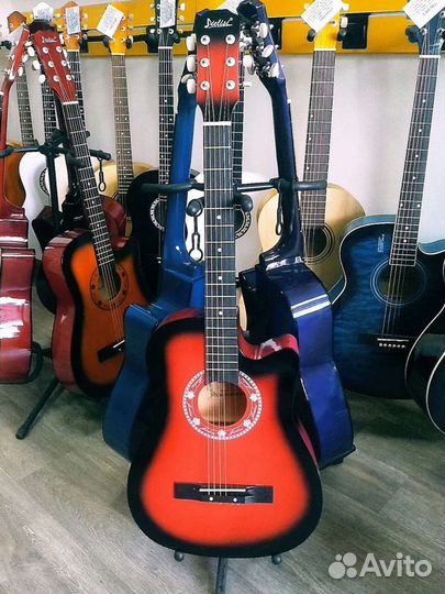 Новая акустическая гитара