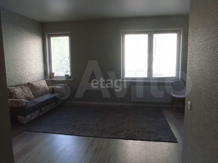 2-к. квартира, 63 м², 2/10 эт.