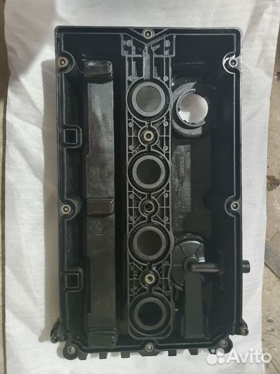 Клапанная крышка (GM)opel astra h 1.8 автомат