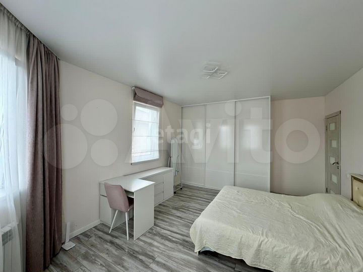 Дом 140 м² на участке 6 сот.