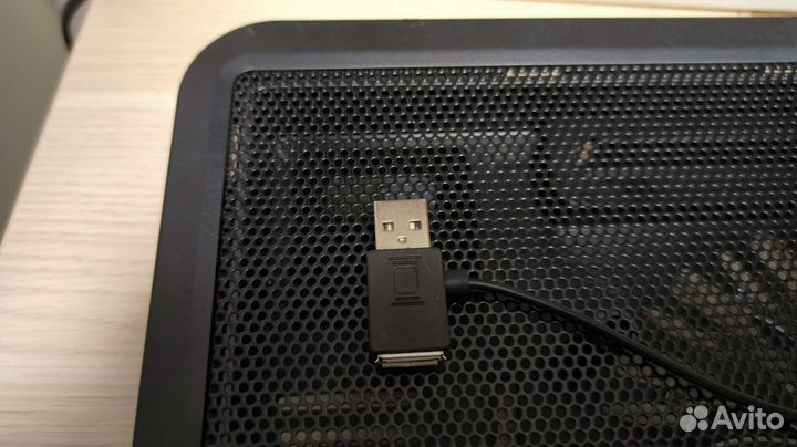 Подставка с охлаждением Trust