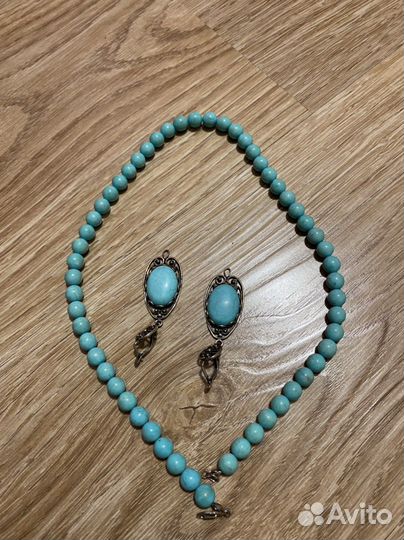 Серьги и бусы из бирюзы