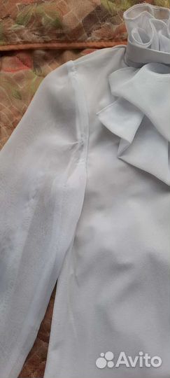 Блузка в школу праздничная