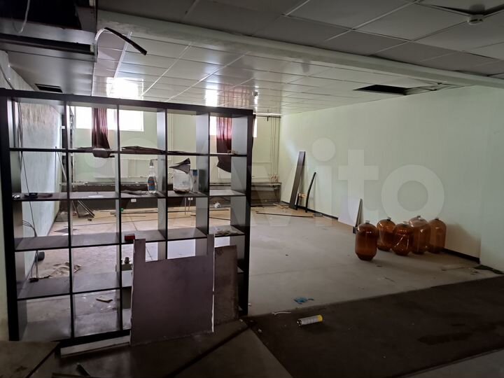 Коммерческое помещение, 825.8 м²