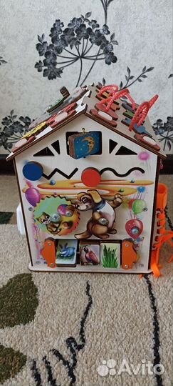 Бизиборд домик