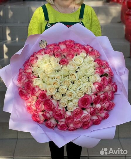 101 роза в форме сердца