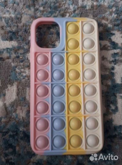 Чехлы на iPhone 11