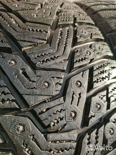 Hankook Winter I'Pike RS2 W429 215/60 R16 99T