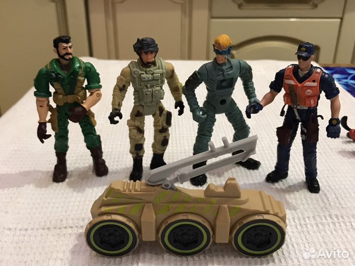 Фигурки для мальчика