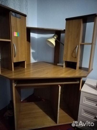 Компьютерный стол, цена договорная