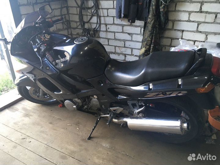 Kawasaki ZZR 400-2