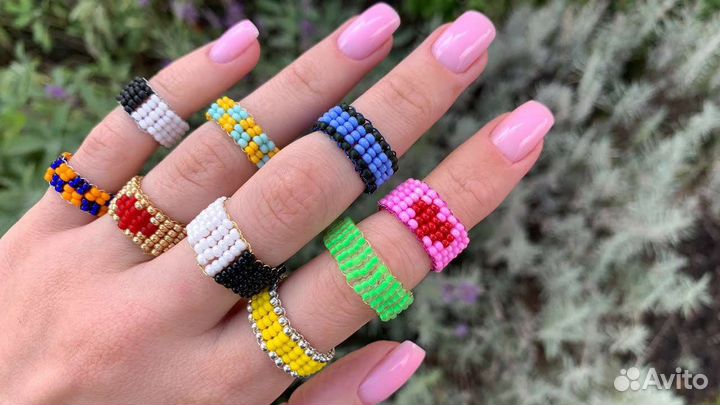 Подделки из бисера