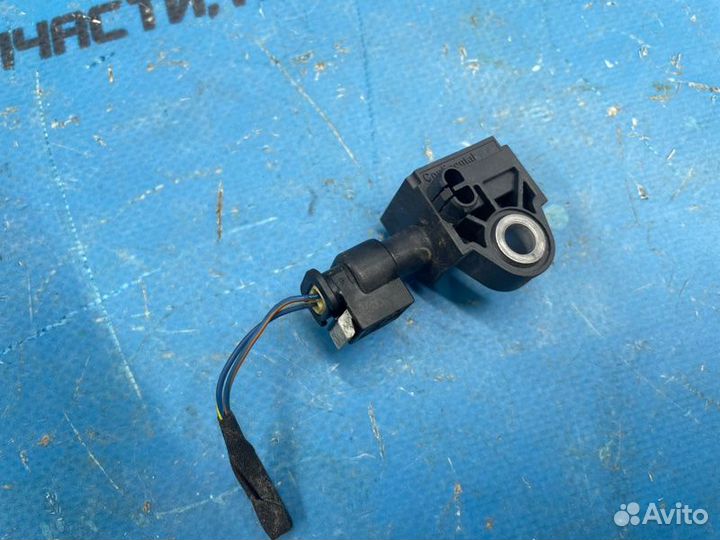 Датчик airbag передний правый Mercedes-Benz