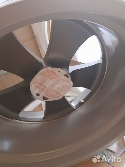 Диски R20 OZ Racing 5/114,3 кованые трехчастные