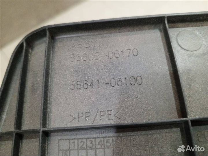 Накладка торпедо Toyota Camry XV70 2017