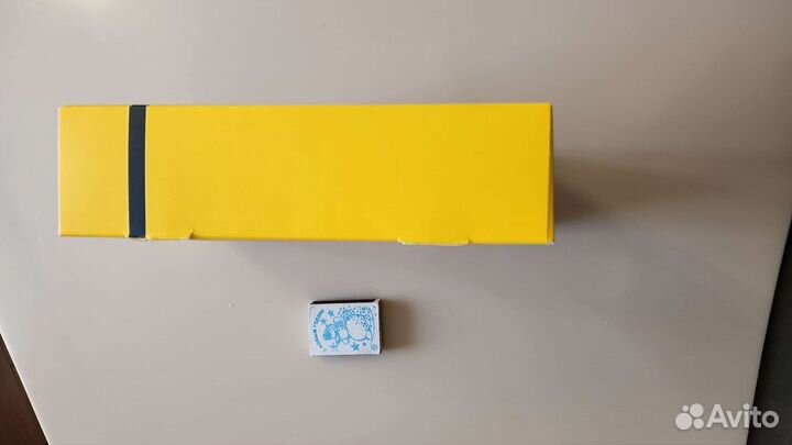 Подарочная коробка картонная