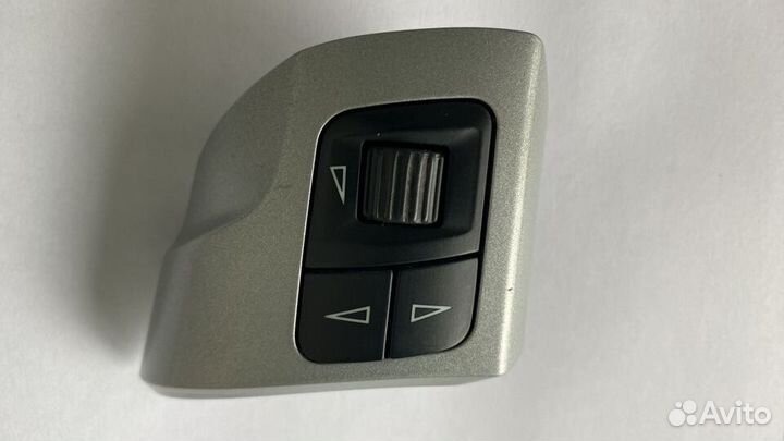 Блок кнопок в руль Opel Astra H