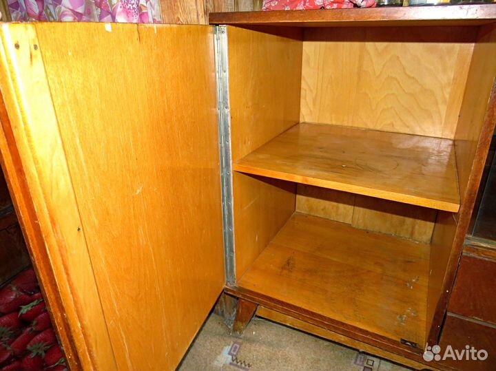 Винтажная тумба-комод Румыния 1966 г