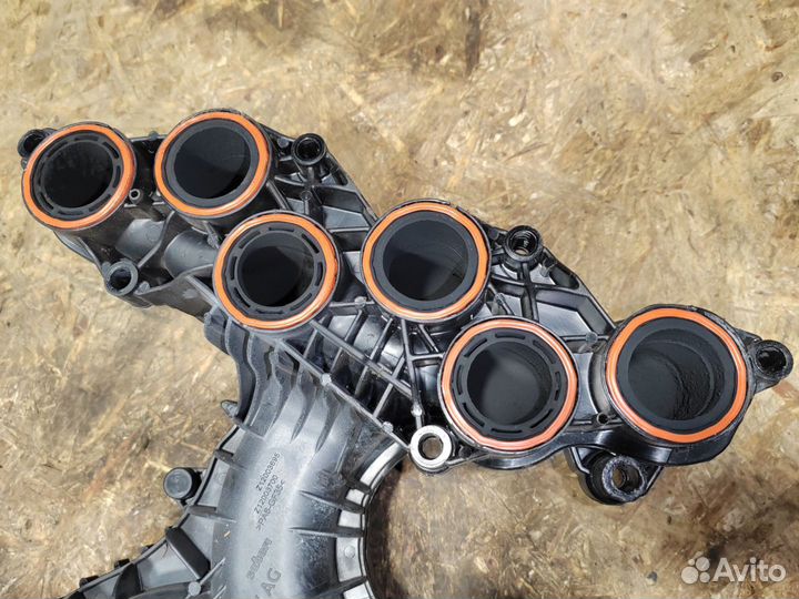 Впускной коллектор Volkswagen Touareg 3 2019