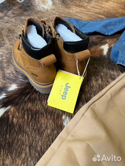 Ботинки осенние нубук Jeep 35 р новые