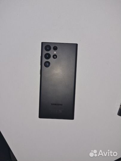 Samsung Galaxy S22 Ultra, 12/512 ГБ