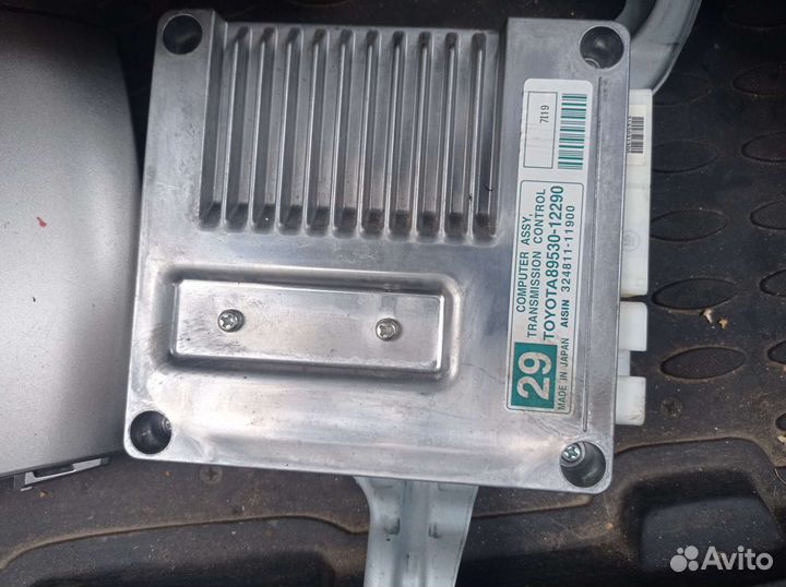 Блок управления ркпп Тойота Королла 150